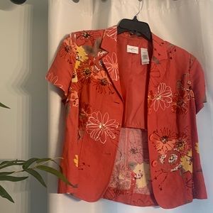 Short sleeved flowered jacket